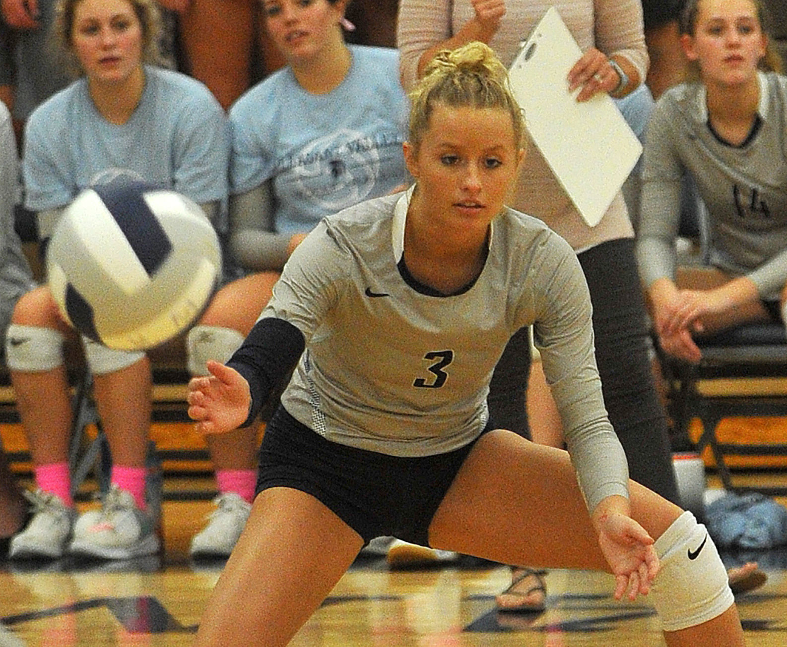 Bettendorf at Pleasant Valley volleyball